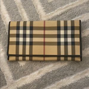 Authentic Burberry Wallet (Vintage)